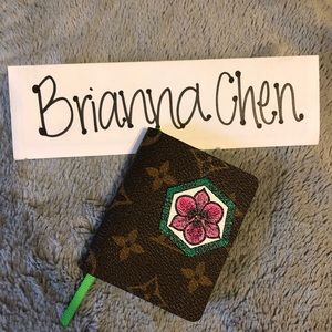 Louis Vuitton Mini Jules Notebook 🌺